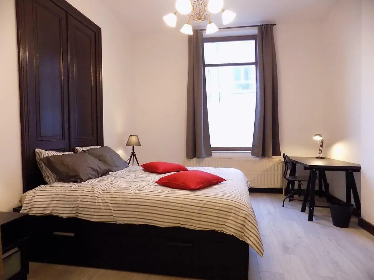 Maison Roosevelt - Charleroi Airport - Ideal Families Διαμέρισμα
