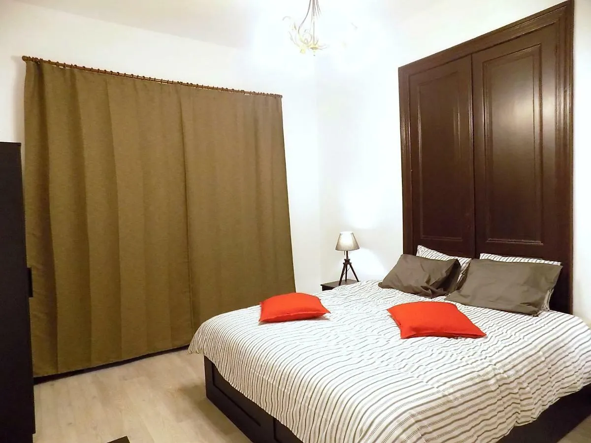 Maison Roosevelt - Charleroi Airport - Ideal Families 0*,